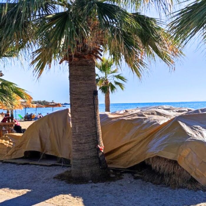 μουσαμάς μπεζ