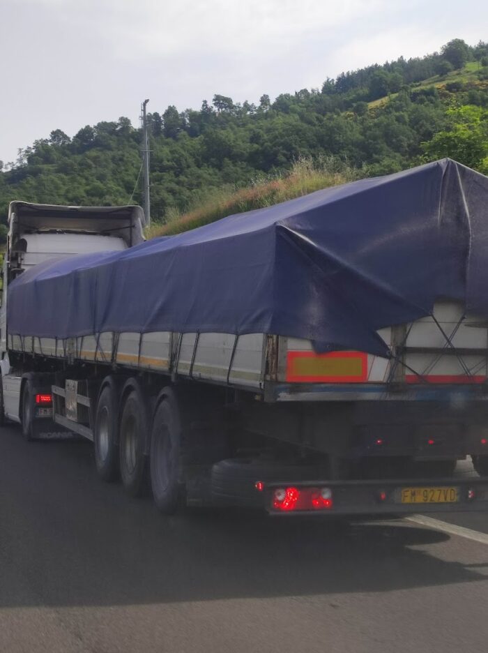 Μουσαμάς αδιάβροχος χυτός Ευρώπης ρολό 650γρ./μ² γκρι (τιμή τετραγωνικού) - Image 8