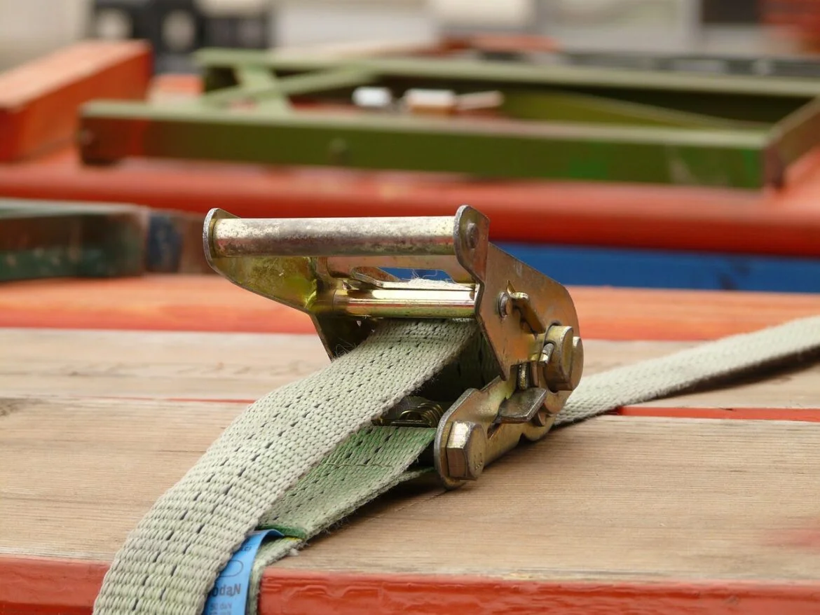 ratchet strap 1170x878 1